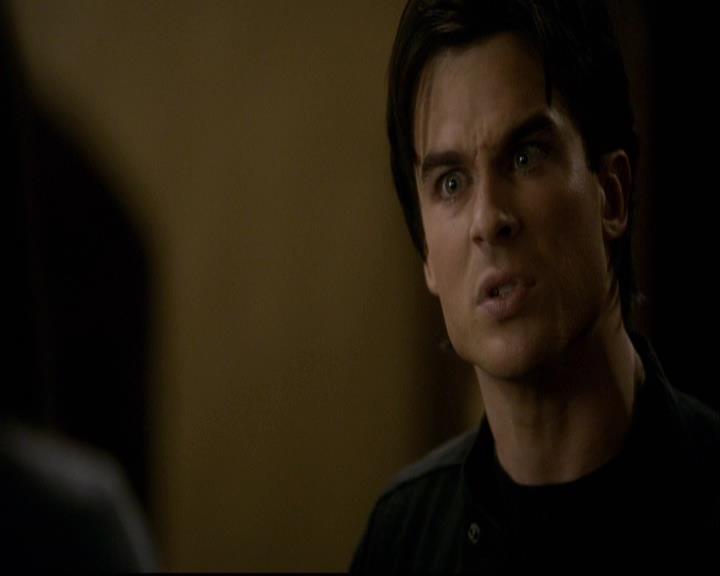 VampireDiariesWorld-dot-org_2x12TheDecent2036.jpg