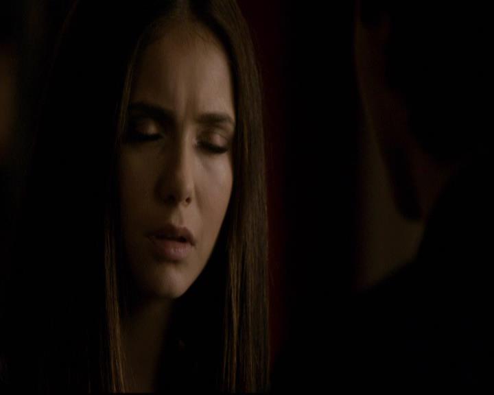 VampireDiariesWorld-dot-org_2x12TheDecent2046.jpg