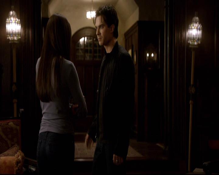 VampireDiariesWorld-dot-org_2x12TheDecent2047.jpg