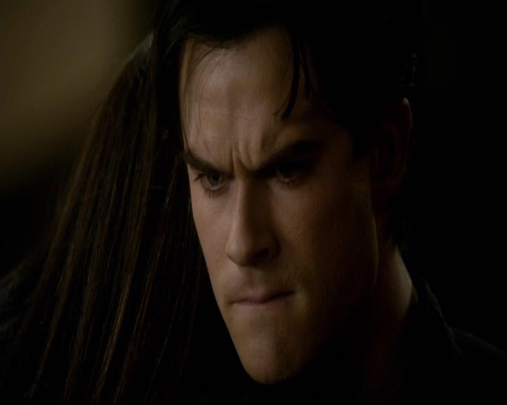 VampireDiariesWorld-dot-org_2x12TheDecent2069.jpg