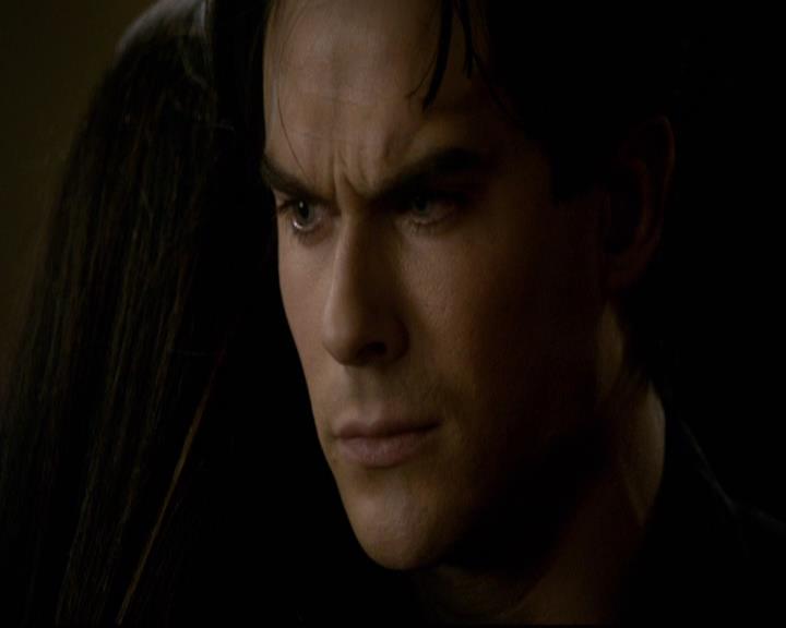 VampireDiariesWorld-dot-org_2x12TheDecent2074.jpg