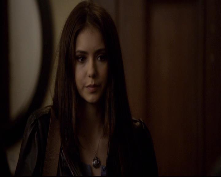 VampireDiariesWorld-dot-org_2x12TheDecent2098.jpg