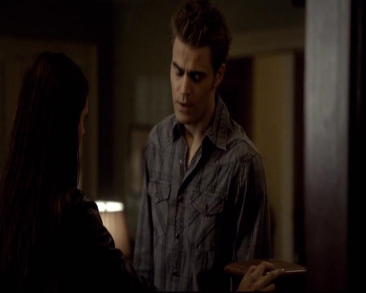 VampireDiariesWorld-dot-org_2x12TheDecent2099.jpg
