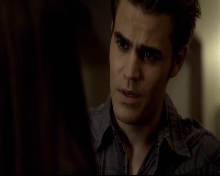 VampireDiariesWorld-dot-org_2x12TheDecent2107.jpg