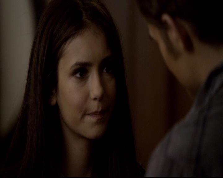 VampireDiariesWorld-dot-org_2x12TheDecent2108.jpg