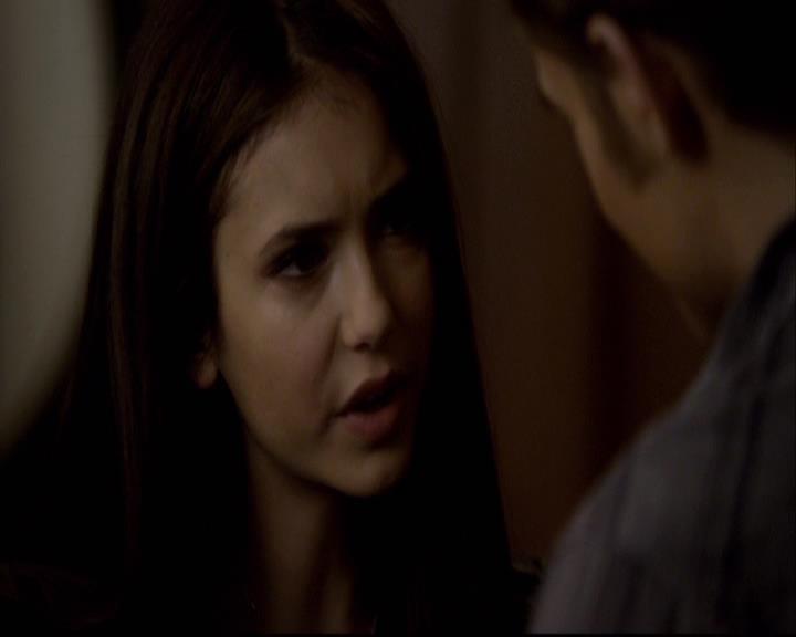VampireDiariesWorld-dot-org_2x12TheDecent2110.jpg