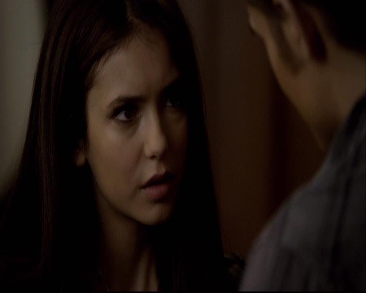 VampireDiariesWorld-dot-org_2x12TheDecent2111.jpg