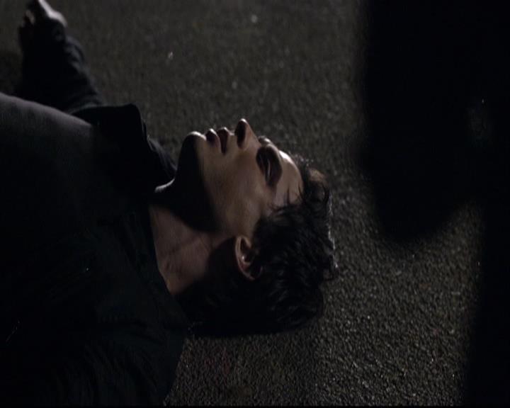 VampireDiariesWorld-dot-org_2x12TheDecent2151.jpg