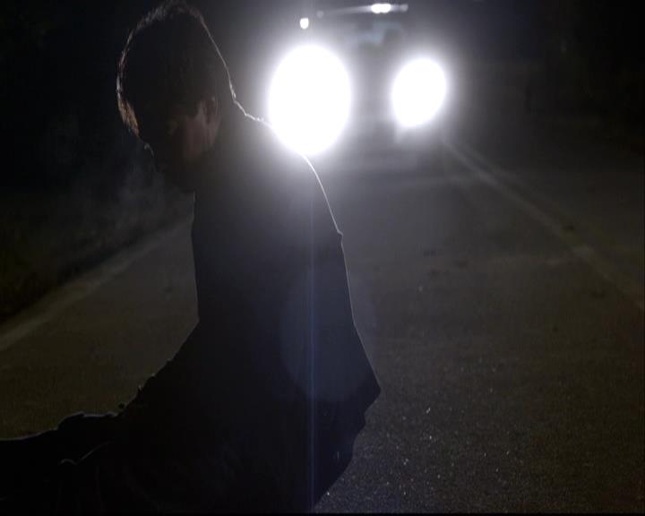 VampireDiariesWorld-dot-org_2x12TheDecent2157.jpg