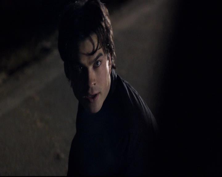 VampireDiariesWorld-dot-org_2x12TheDecent2164.jpg