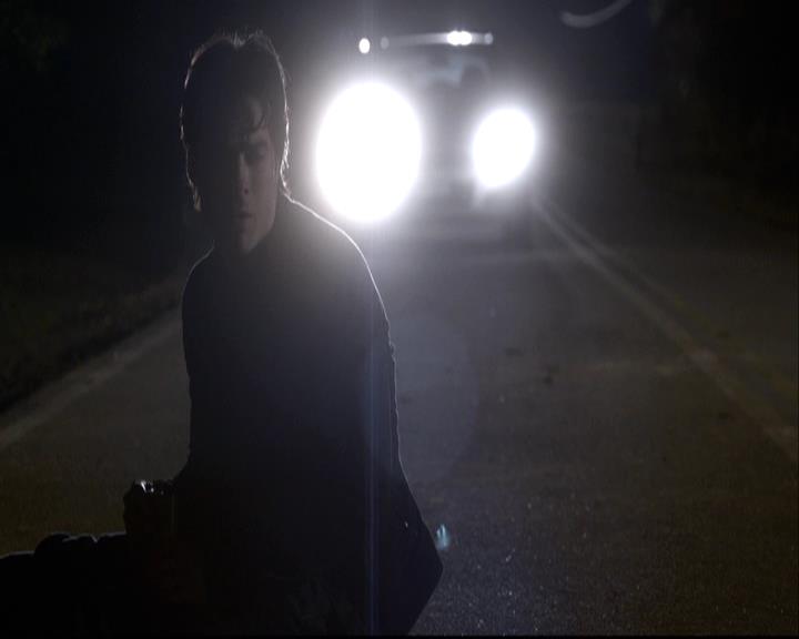 VampireDiariesWorld-dot-org_2x12TheDecent2168.jpg