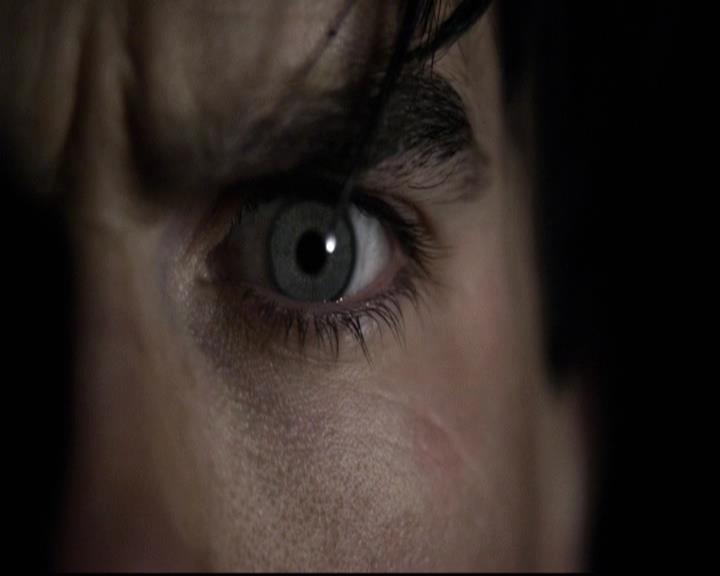 VampireDiariesWorld-dot-org_2x12TheDecent2176.jpg