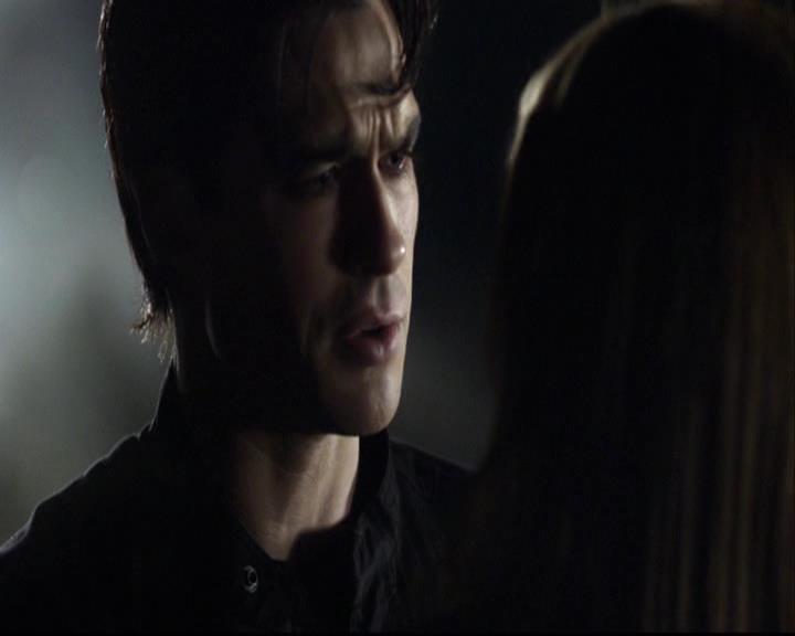 VampireDiariesWorld-dot-org_2x12TheDecent2178.jpg