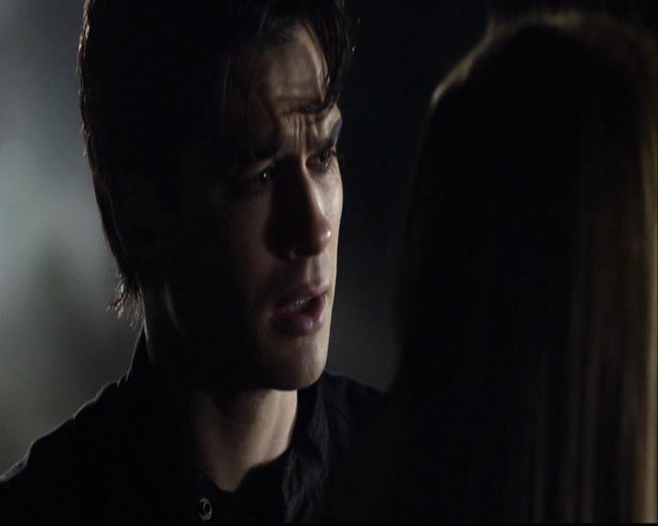 VampireDiariesWorld-dot-org_2x12TheDecent2180.jpg