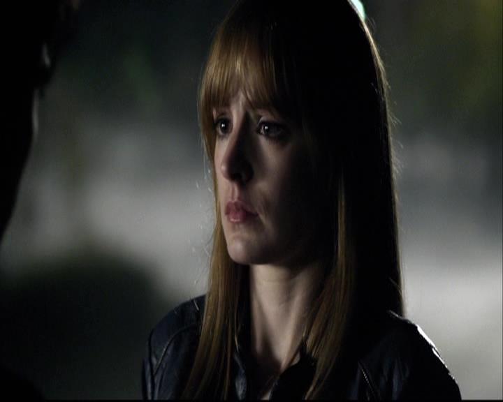 VampireDiariesWorld-dot-org_2x12TheDecent2185.jpg