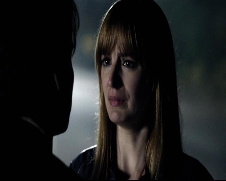 VampireDiariesWorld-dot-org_2x12TheDecent2215.jpg