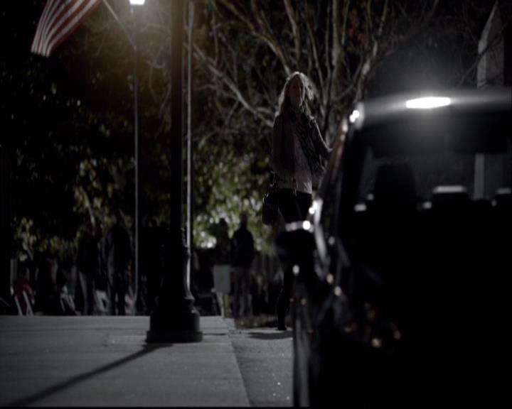 VampireDiariesWorld-dot-org_2x13DaddyIssues0841.jpg