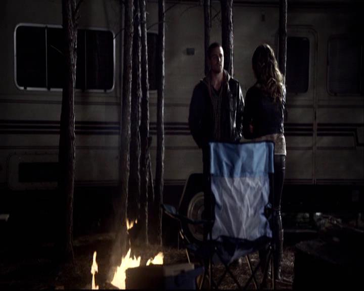 VampireDiariesWorld-dot-org_2x13DaddyIssues1226.jpg