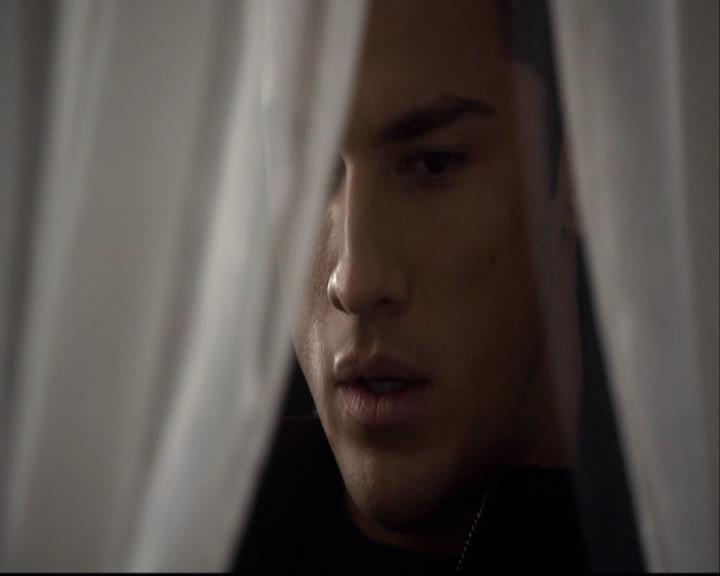 VampireDiariesWorld-dot-org_2x13DaddyIssues1798.jpg