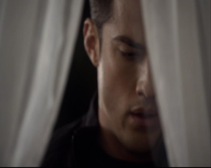 VampireDiariesWorld-dot-org_2x13DaddyIssues1800.jpg