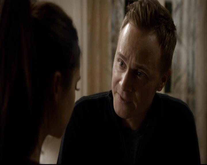 VampireDiariesWorld-dot-org_2x13DaddyIssues1875.jpg
