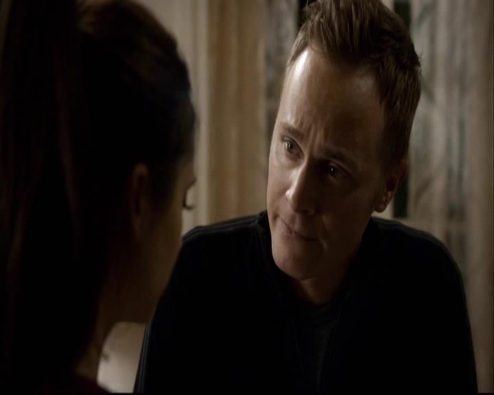 VampireDiariesWorld-dot-org_2x13DaddyIssues1877.jpg