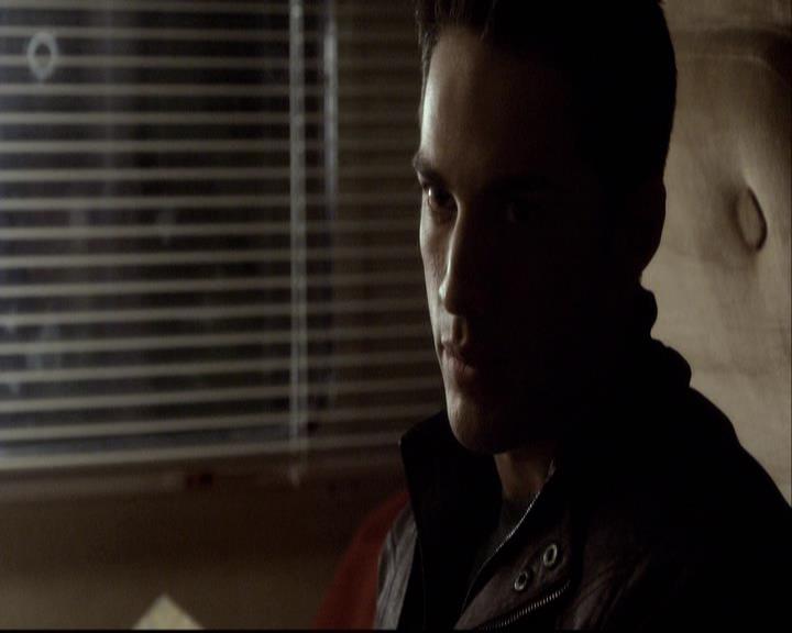 VampireDiariesWorld-dot-org_2x13DaddyIssues2001.jpg