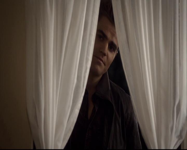 VampireDiariesWorld-dot-org_2x13DaddyIssues2025.jpg