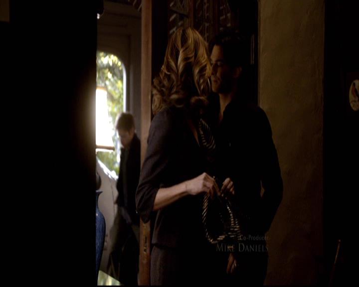 VampireDiariesWorld-dot-org_2x14CryingWolf0171.jpg
