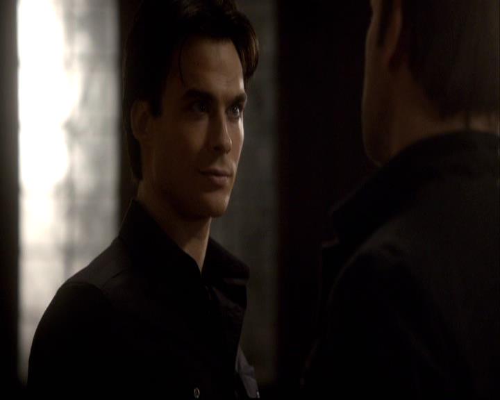 VampireDiariesWorld-dot-org_2x14CryingWolf0211.jpg