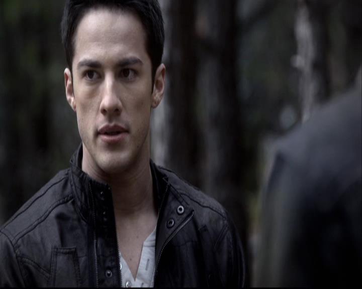 VampireDiariesWorld-dot-org_2x14CryingWolf0285.jpg