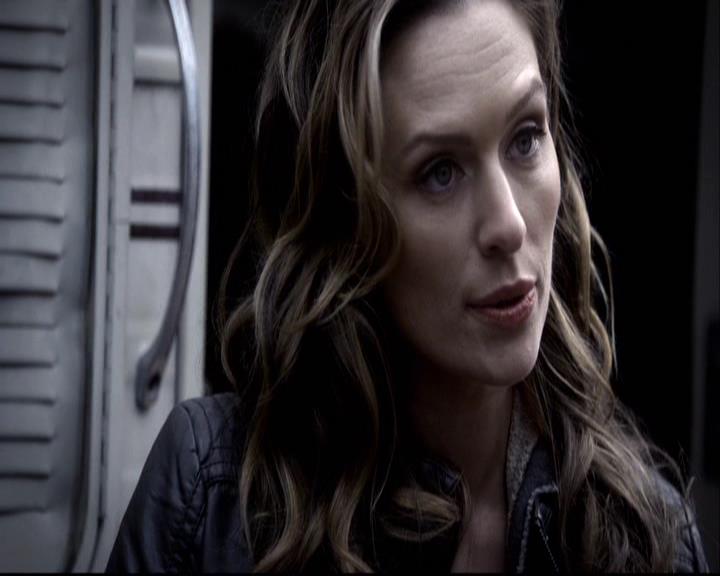 VampireDiariesWorld-dot-org_2x14CryingWolf0303.jpg