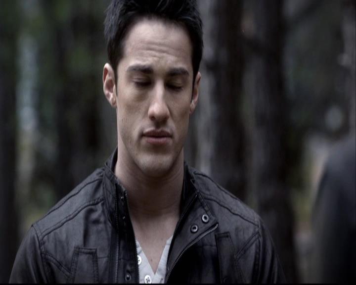 VampireDiariesWorld-dot-org_2x14CryingWolf0326.jpg
