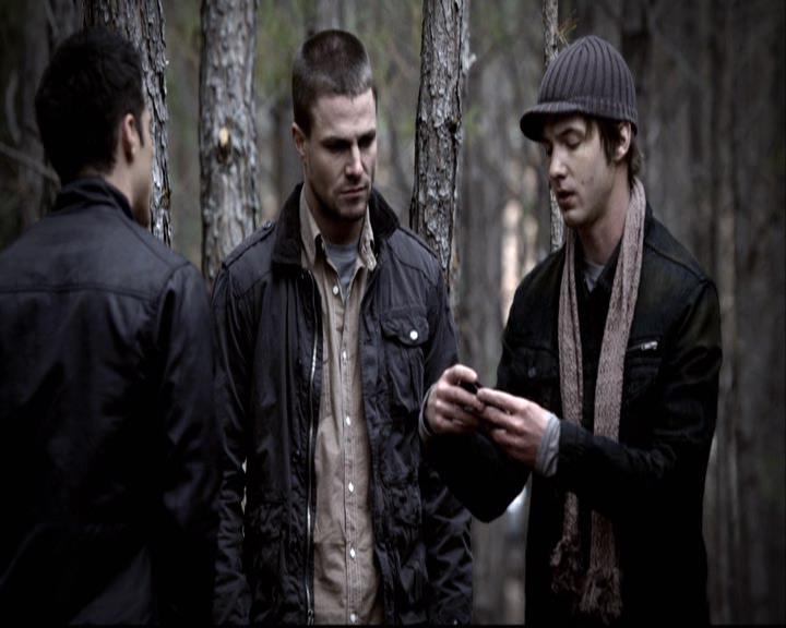 VampireDiariesWorld-dot-org_2x14CryingWolf0330.jpg