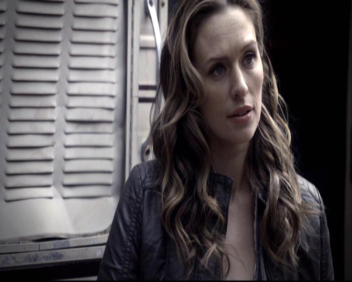 VampireDiariesWorld-dot-org_2x14CryingWolf0340.jpg