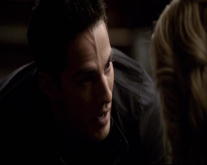 VampireDiariesWorld-dot-org_2x14CryingWolf0403.jpg