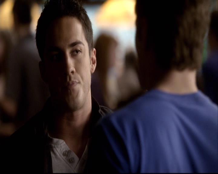 VampireDiariesWorld-dot-org_2x14CryingWolf0411.jpg