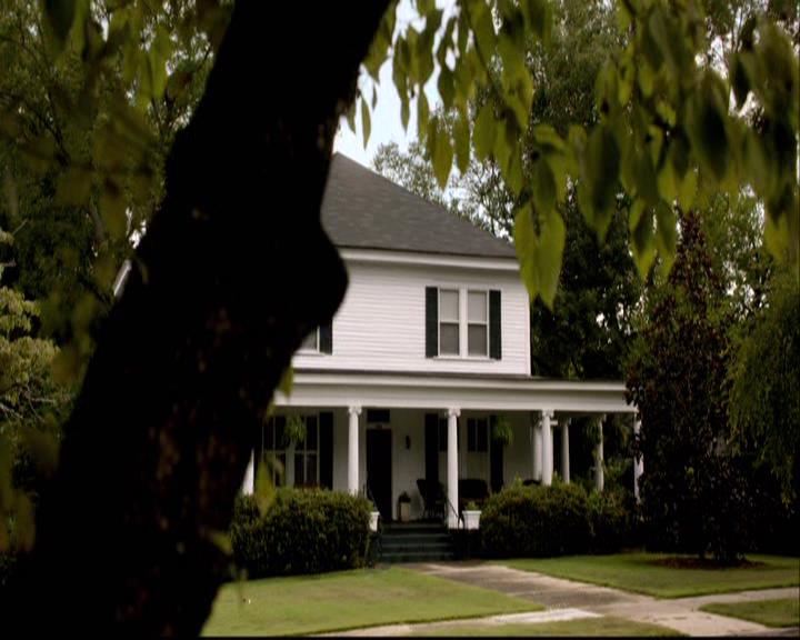 VampireDiariesWorld-dot-org_2x14CryingWolf0429.jpg