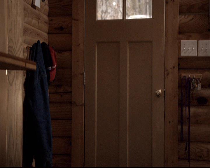 VampireDiariesWorld-dot-org_2x14CryingWolf0519.jpg