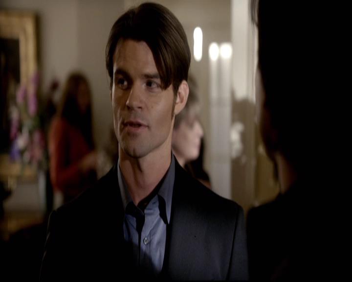 VampireDiariesWorld-dot-org_2x14CryingWolf0604.jpg