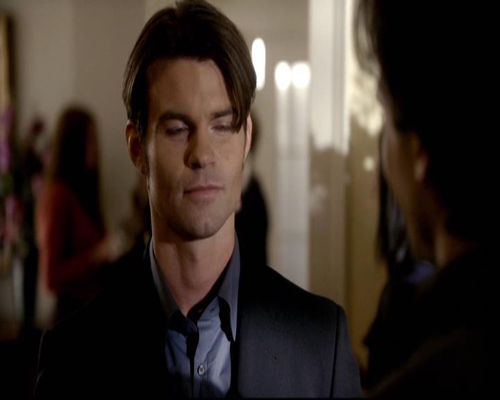 VampireDiariesWorld-dot-org_2x14CryingWolf0609.jpg