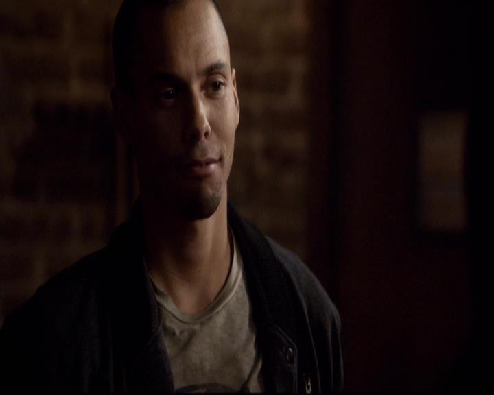 VampireDiariesWorld-dot-org_2x14CryingWolf0627.jpg