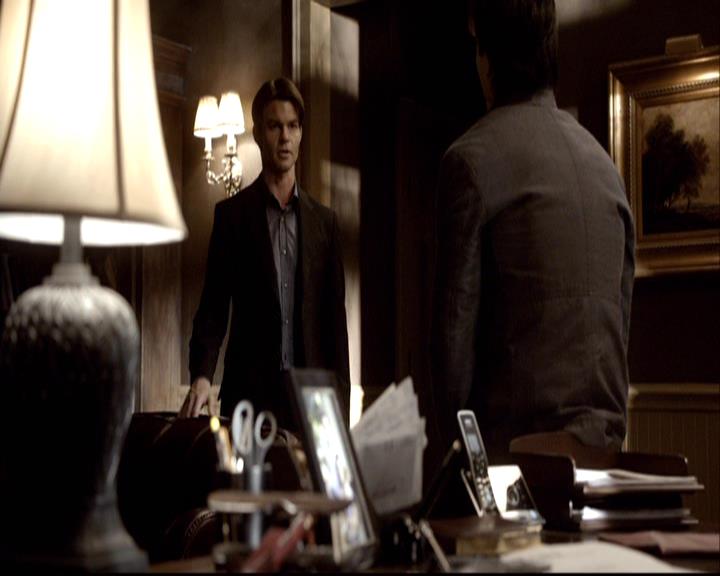 VampireDiariesWorld-dot-org_2x14CryingWolf0801.jpg