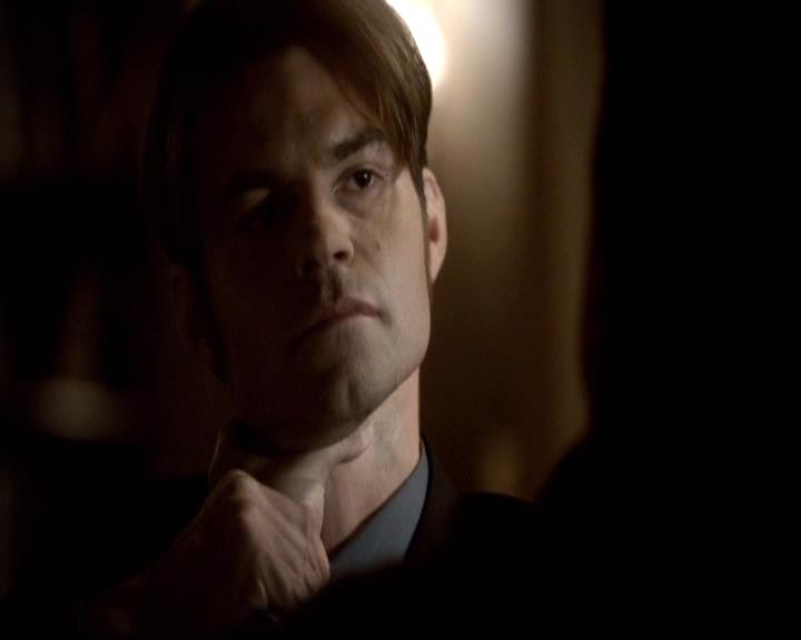 VampireDiariesWorld-dot-org_2x14CryingWolf0813.jpg
