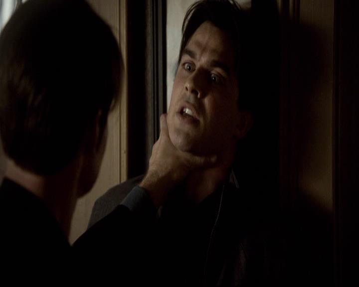 VampireDiariesWorld-dot-org_2x14CryingWolf0823.jpg