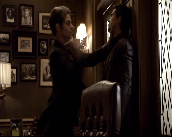 VampireDiariesWorld-dot-org_2x14CryingWolf0828.jpg