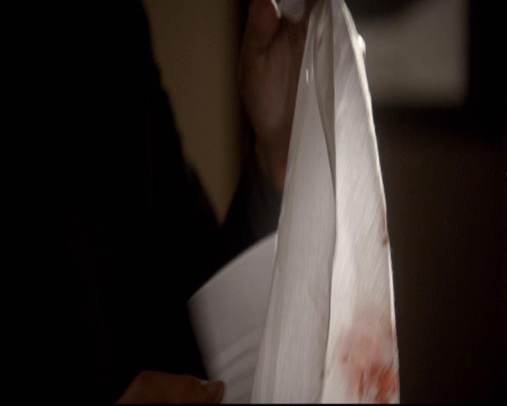 VampireDiariesWorld-dot-org_2x14CryingWolf0839.jpg
