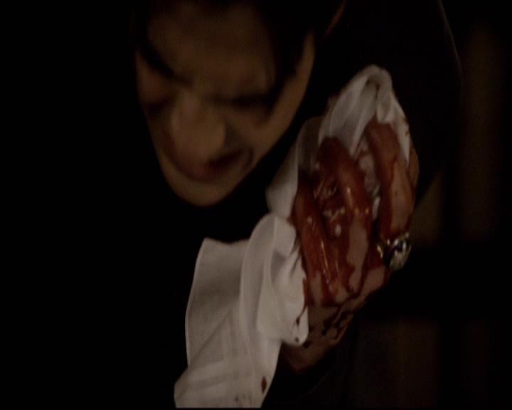 VampireDiariesWorld-dot-org_2x14CryingWolf0847.jpg