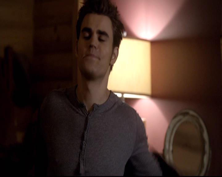 VampireDiariesWorld-dot-org_2x14CryingWolf0925.jpg