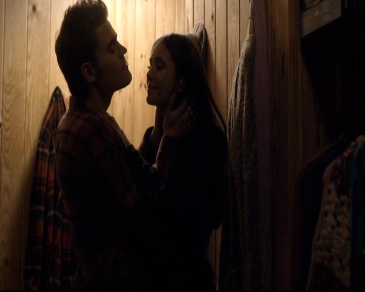 VampireDiariesWorld-dot-org_2x14CryingWolf0941.jpg
